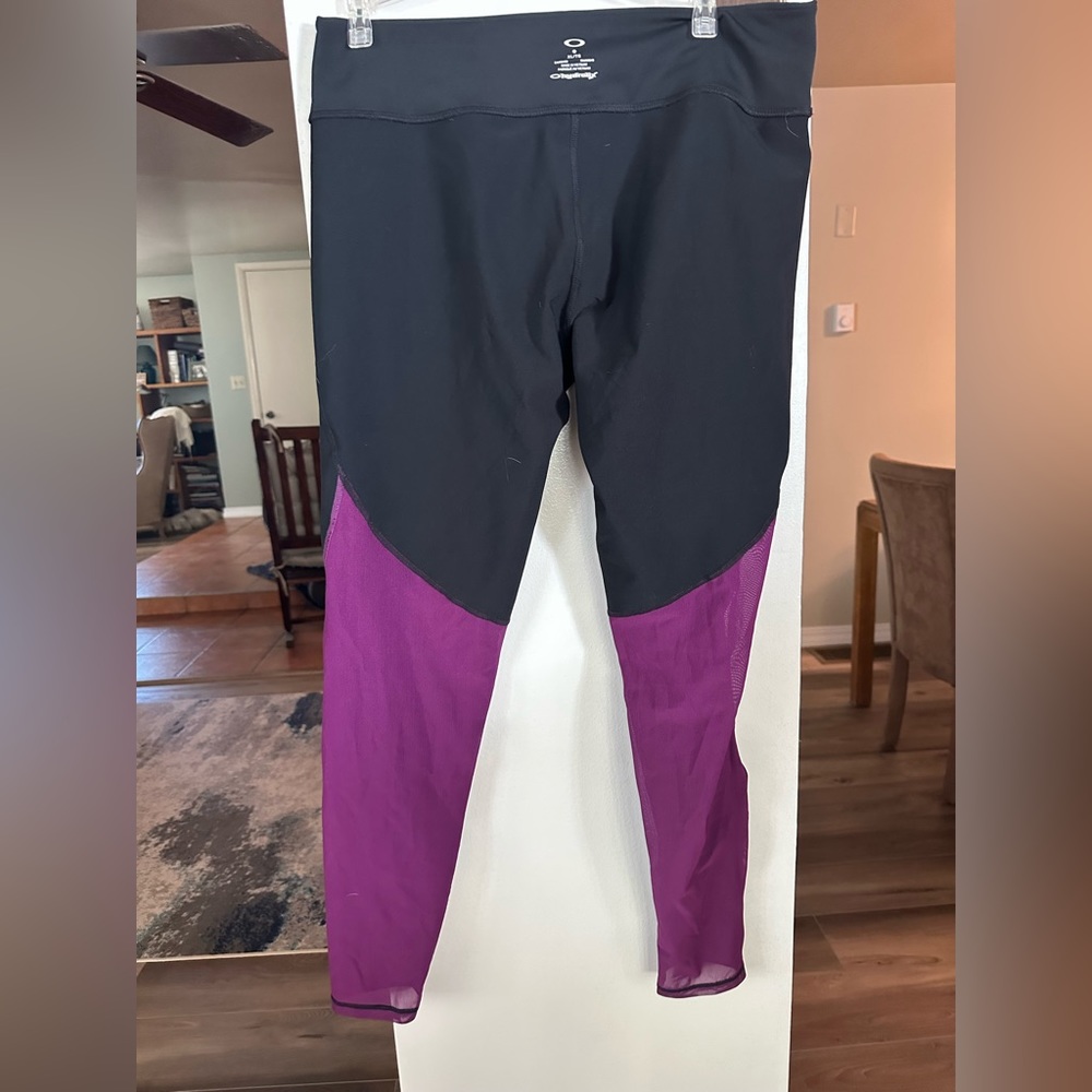 Oakley workout pants XL